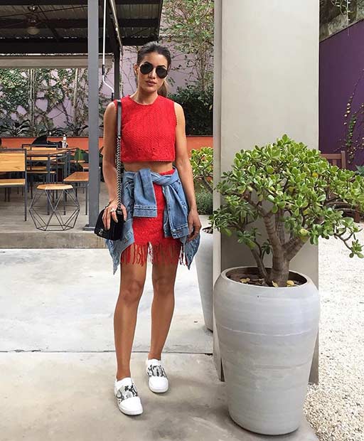 Two Piece and Sneakers Casual Outfit Idea