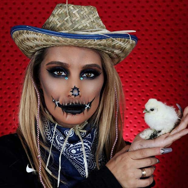 Cool Scarecrow Makeup and Costume Idea