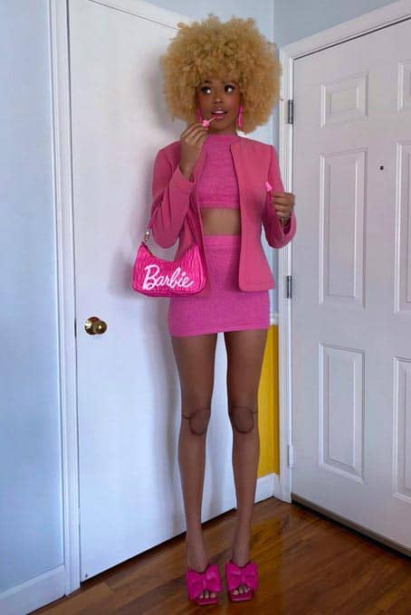 Easy Barbie Halloween Costume Idea for Women