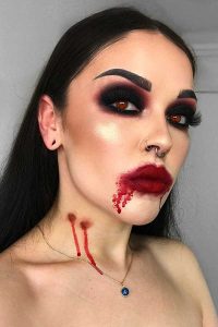 23 Vampire Makeup Ideas for Halloween