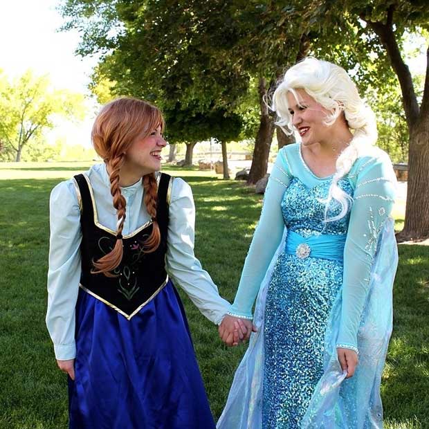 Anna and Elsa BFF Halloween Costume Idea