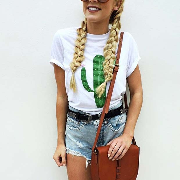 Cute Cactus T-shirt for Spring 2017 Women's Outfit Idea