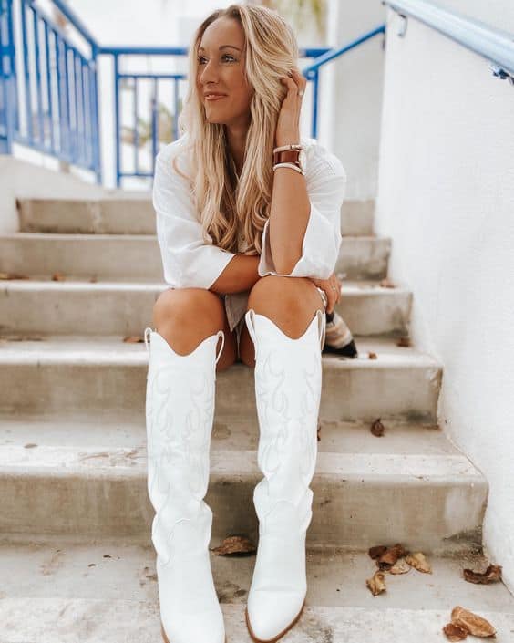 cowboy boots outfit idea