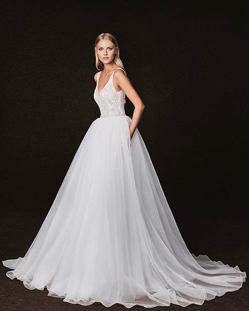 Traditional and Simple Wedding Dress