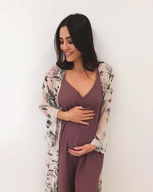 Light Dress and Kimono Maternity Outfit