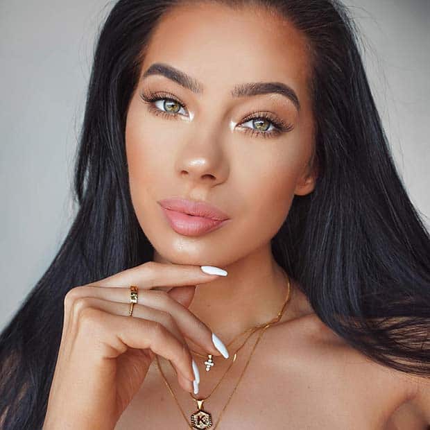 Natural Eyes with Long Lashes