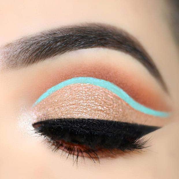 Nude Eyes with a Flash of Neon
