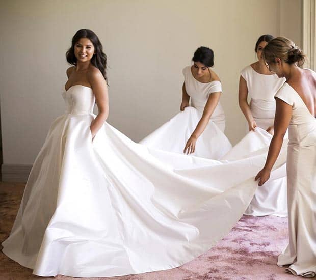 Simple and Elegant Ball Gown Wedding Dress