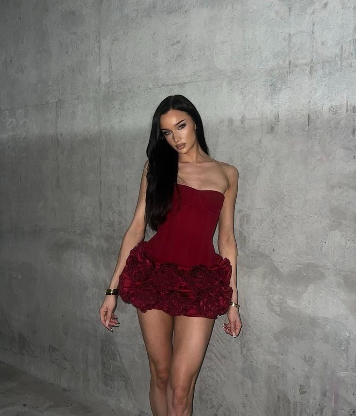 pretty date night outfits for valentine day little red dress sexy
