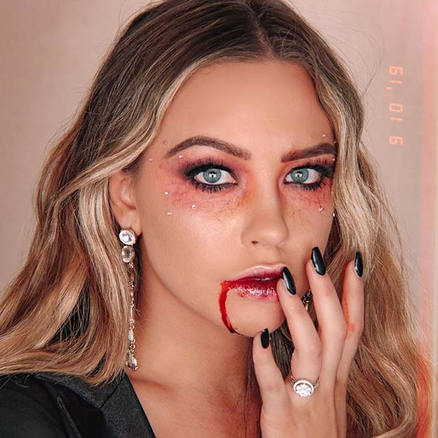 Pretty Vampire Makeup Idea