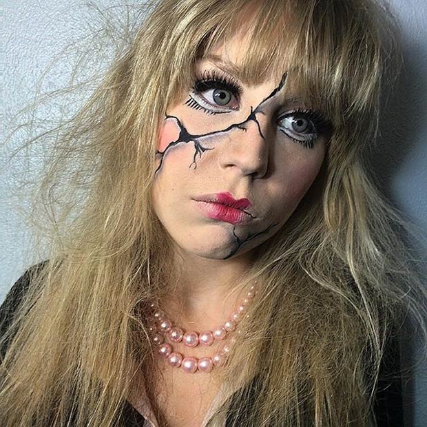 Instagram / rachelglamm