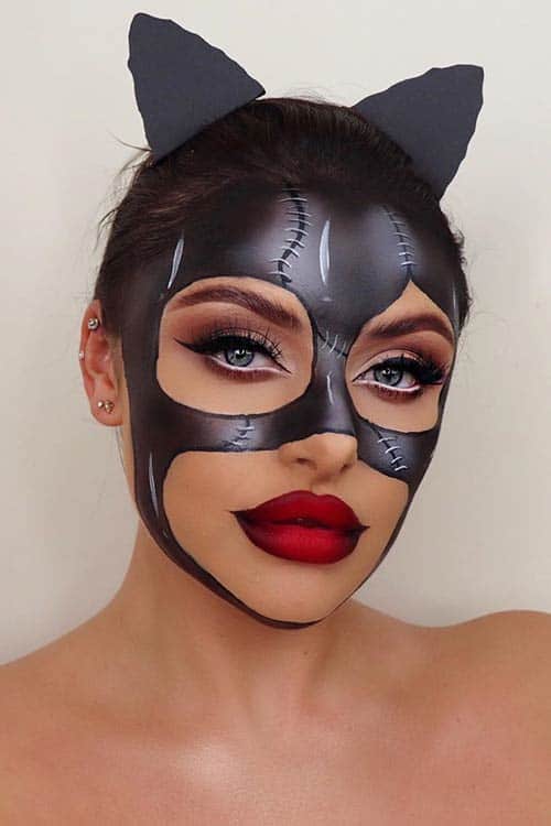 Sexy Catwoman Halloween Makeup