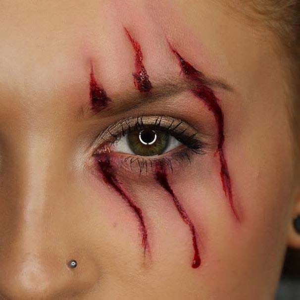 Scratch Mark Makeup for Easy Halloween Makeup Ideas