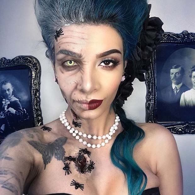 Two Face Halloween Makeup Idea