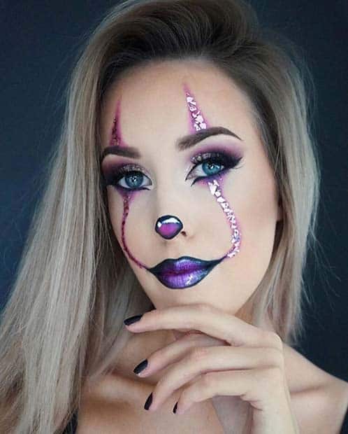 Unique Pennywise Makeup with Sparkle