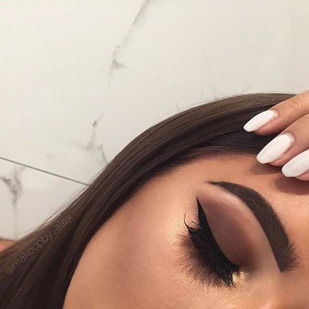 Matte Brown Smokey Eye with a Pop of Gold