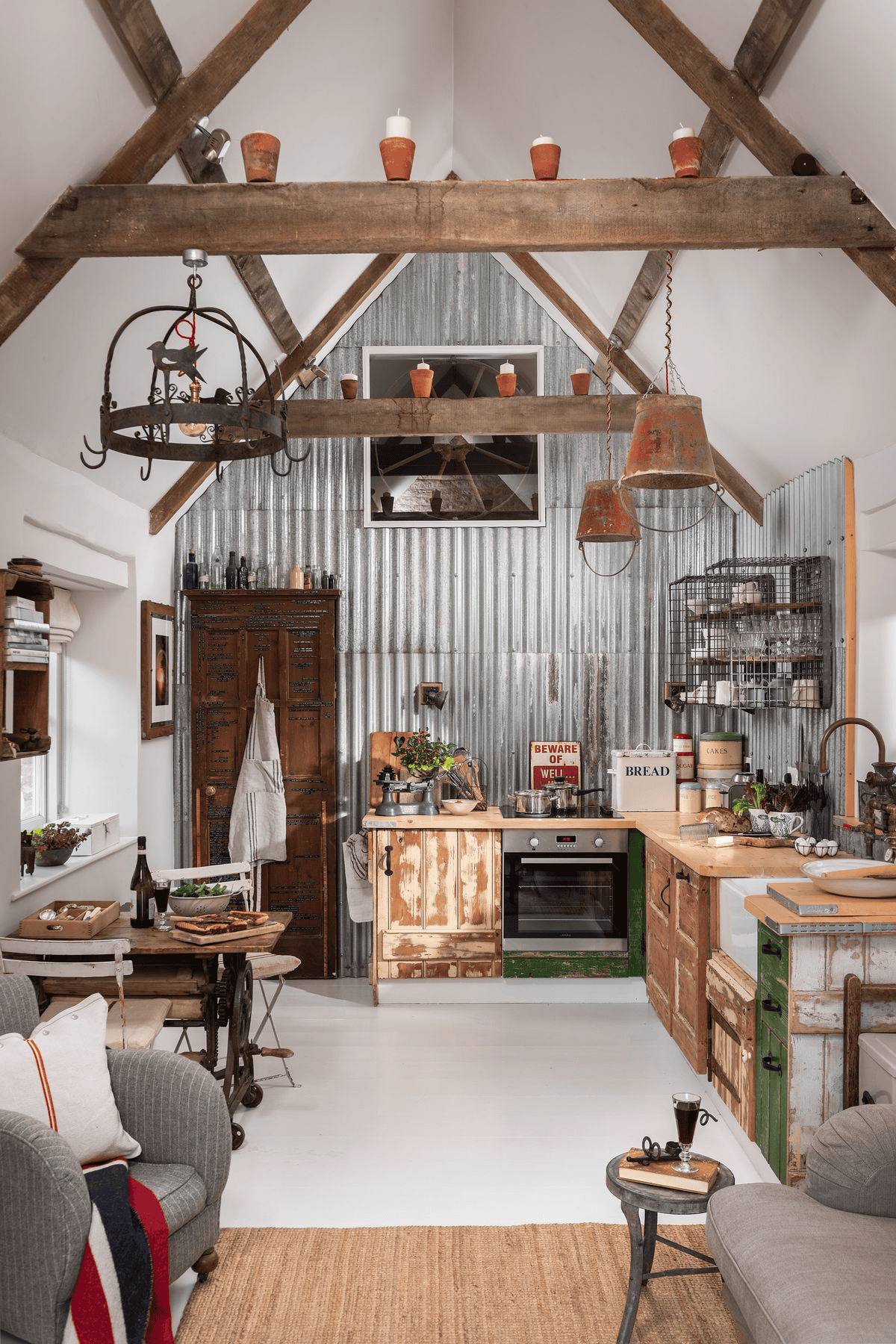 Metal And Wood Blend Practicality With Beauty