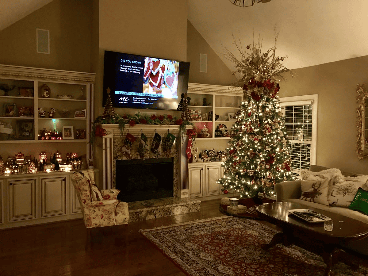 Set the Scene for a Festive Movie Night